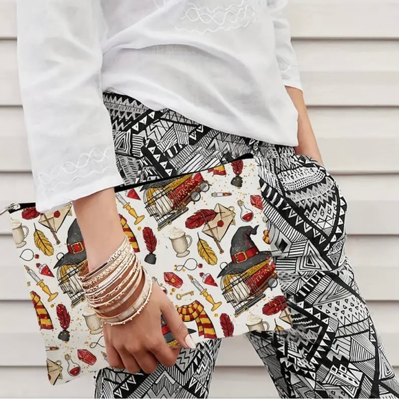 Harry Potter Zipper Pouch - Picture 3 of 9